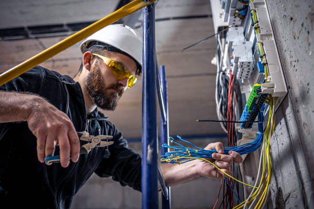 Best Commercial Electrician Services  in Arnold, MO